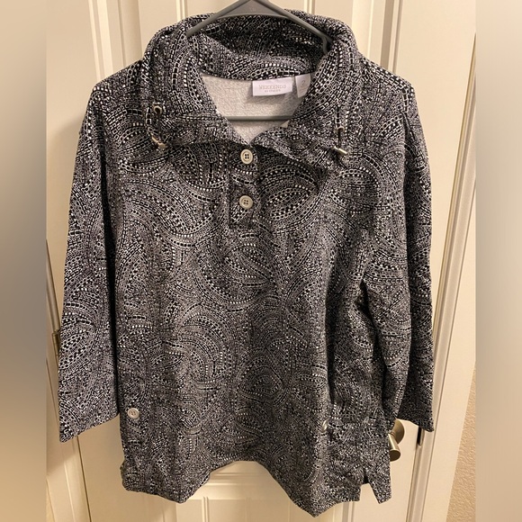 chicos weekends size 2 Pullover Top 3/4 Sleeve Stretch Shirt Medium 12 Black Wht - Picture 1 of 7